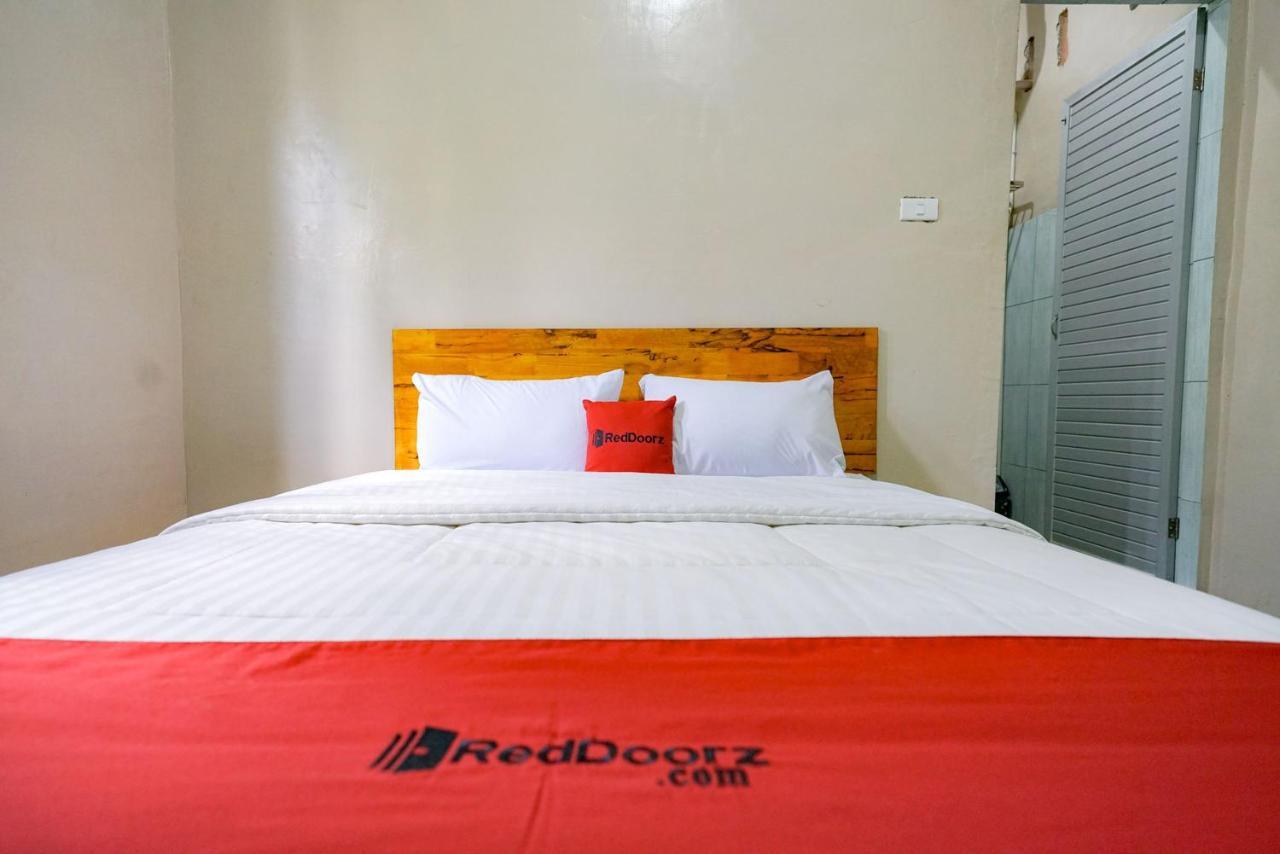 Hotel Reddoorz Syariah Near Bukit Teletubbies Padangsidempuan Exterior foto