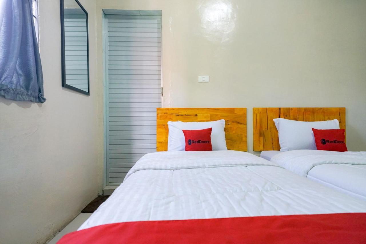 Hotel Reddoorz Syariah Near Bukit Teletubbies Padangsidempuan Exterior foto